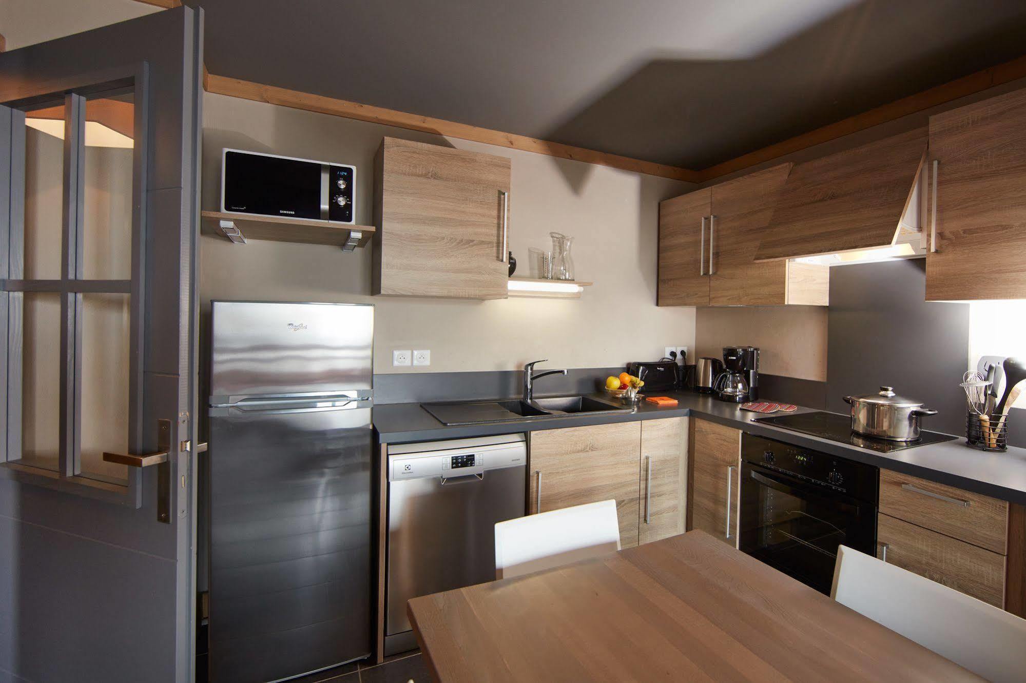 Cgh Residences & Spas Les Chalets Du Soleil Authentiques แซ็ง-มาร์แต็ง-เดอ-แบลวีย์ ภายนอก รูปภาพ